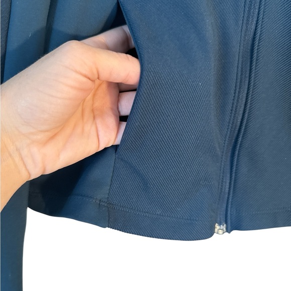 Nike Women's One Dri-FIT Full Zip Midlayer Jacket - Picture 6 of 10